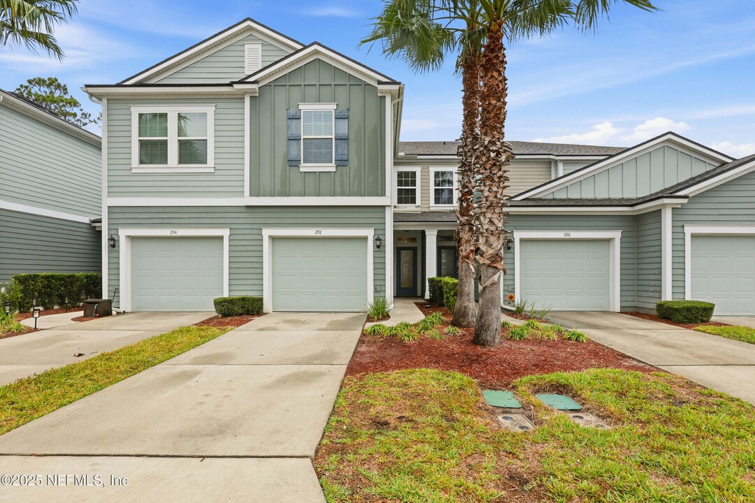 292 Servia Dr in Saint Johns, FL - Building Photo