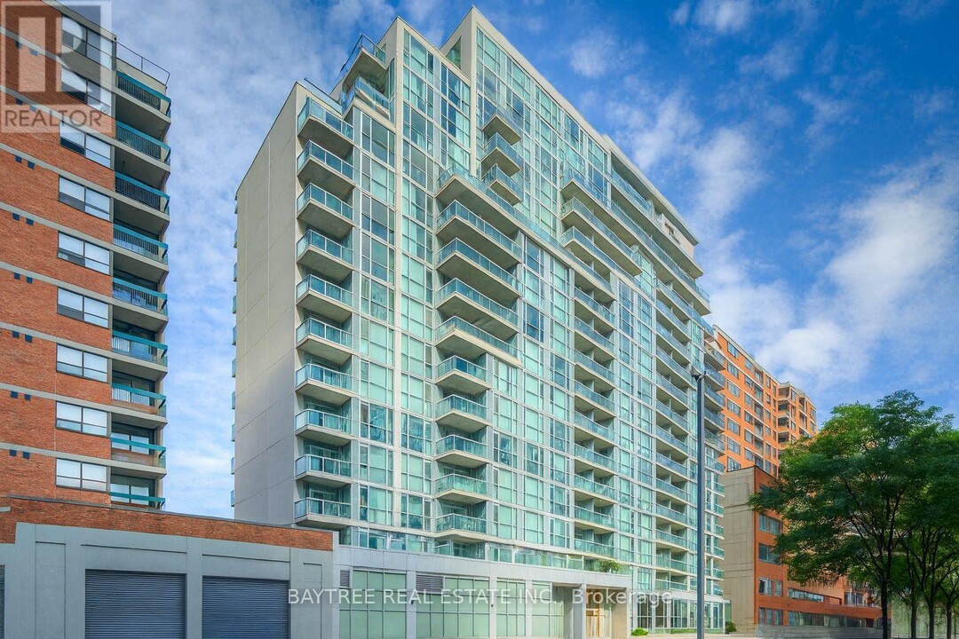 96 St Patrick St in Toronto, ON - Building Photo