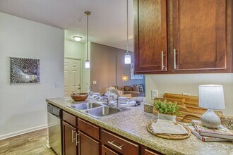 The Links at Pebble Creek Apartments in Tampa, FL - Building Photo - Building Photo