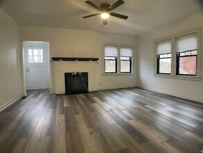 15822 N River Beach Dr in Rome, IL - Building Photo - Building Photo