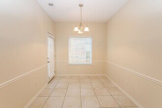 1262 Carlton Ridge Dr in Cordova, TN - Building Photo - Building Photo