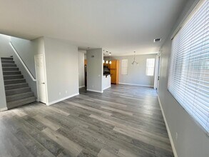 129 Claudia Way in Oceanside, CA - Building Photo - Building Photo