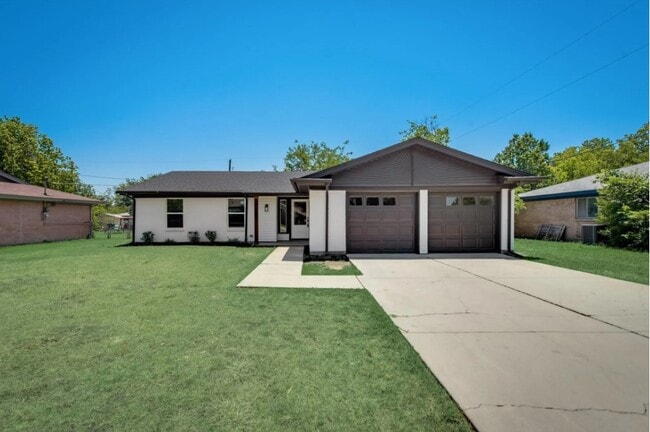 property at 1004 Darnell Ave