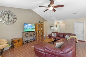 39 Chestnut Ln in Crawfordville, FL - Building Photo - Building Photo