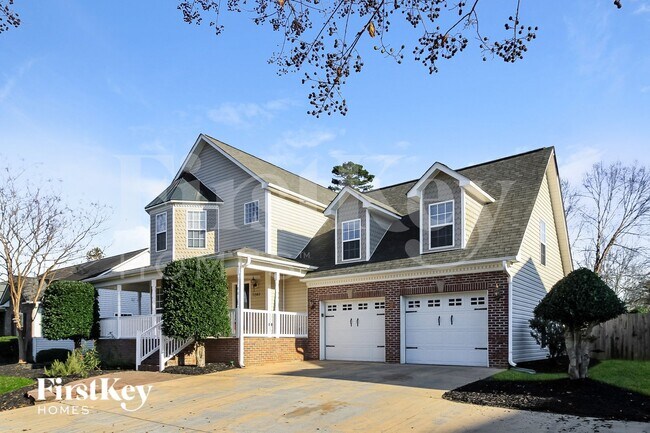 7240 Orchard Path Dr in Clemmons, NC - Foto de edificio - Building Photo