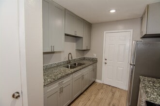 1651 Northwood St in Houston, TX - Building Photo - Building Photo