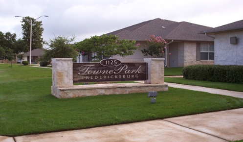 TownePark Fredericksburg in Fredericksburg, TX - Building Photo