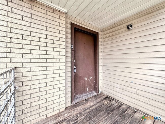 property at 712 Martindale Rd