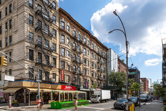 380-386 Broome St in New York, NY - Building Photo - Primary Photo