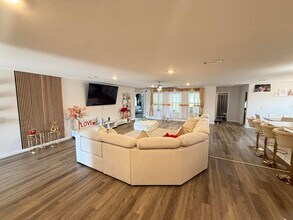 8616 Tarsus Dr in Milton, FL - Building Photo - Building Photo