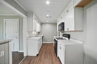 208 Grace Ln in Terrell, TX - Building Photo - Building Photo