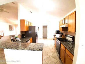 4550 Bellaluna Dr in West Melbourne, FL - Building Photo - Building Photo