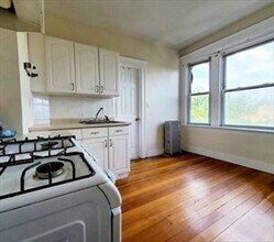 294 Harvard St, Unit 279-43 in Cambridge, MA - Building Photo - Building Photo