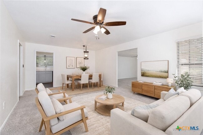 property at 1405 Oak Park Ln