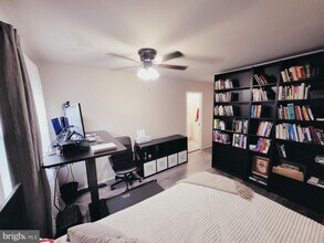 9364 Neil Rd in Philadelphia, PA - Building Photo - Building Photo