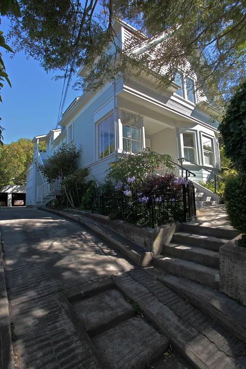 433-435 Johnson St in Sausalito, CA - Building Photo