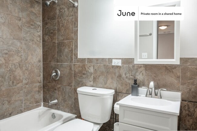 Room in Shared 3 bed/2 bath home in Chicago, IL - Foto de edificio - Building Photo