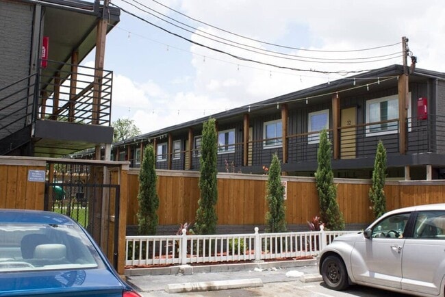 The Monroy in Houston, TX - Building Photo - Building Photo