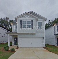 6136 Taramore Ln NW, Unit 1 in Huntsville, AL - Building Photo