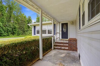 40 Knox St in Bolivia, NC - Building Photo - Building Photo