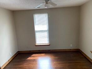 103 S 4th St in Garden City, MO - Building Photo - Building Photo