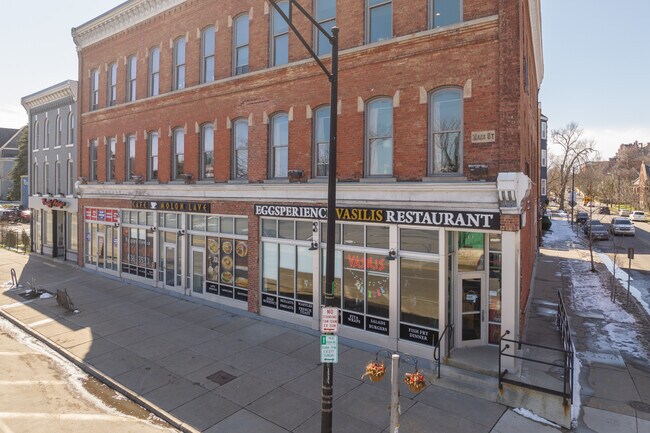 1526 Main St in Buffalo, NY - Building Photo - Building Photo
