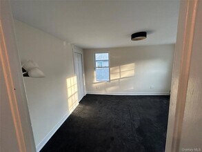 14-11 147th St in Queens, NY - Foto de edificio - Building Photo