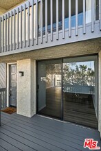 29239 Heathercliff Rd in Malibu, CA - Building Photo - Building Photo