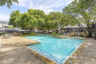 Landmark at Gleneagles Apartment Homes