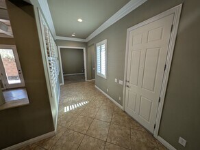 11312 Asilo Bianco Ave in Las Vegas, NV - Building Photo - Building Photo