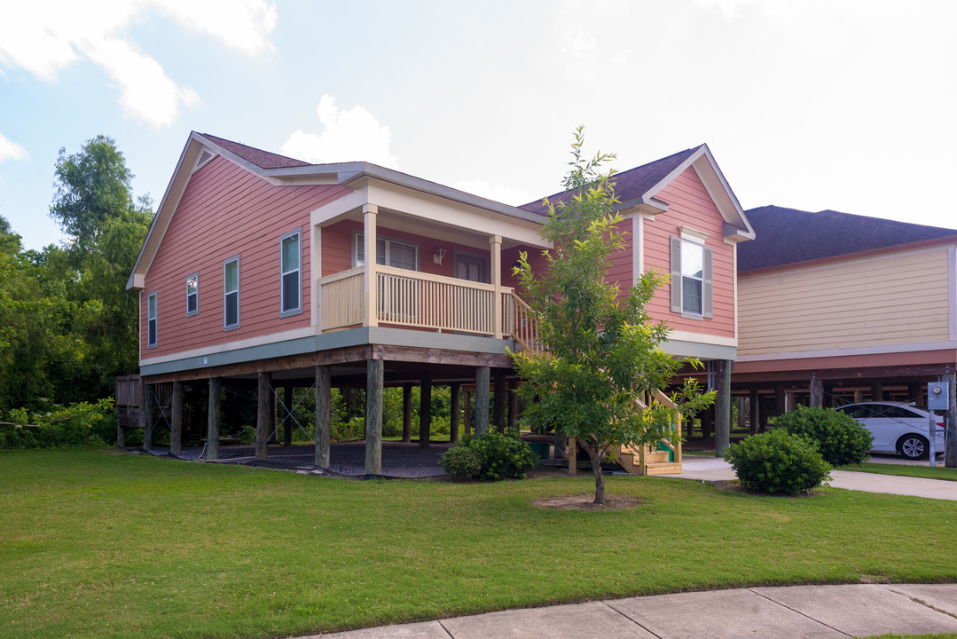 Beechgrove Station in Westwego, LA - Foto de edificio