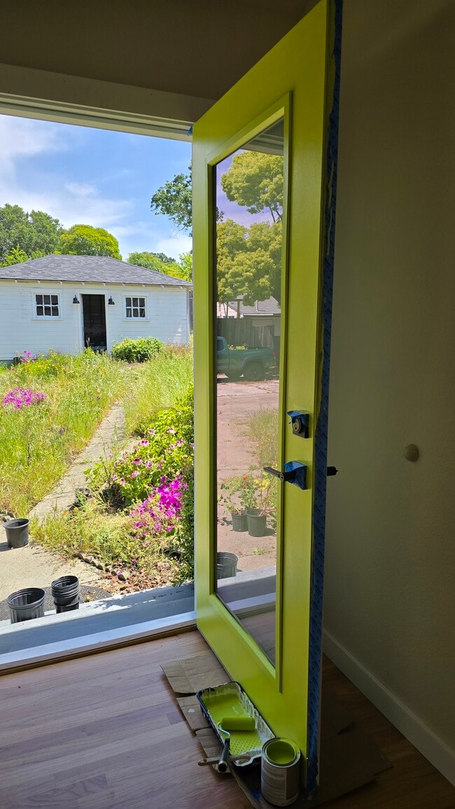 667 Plum St in Novato, CA - Building Photo - Building Photo