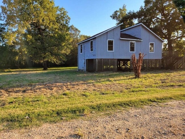236 Adelaide Dr in Cleveland, TX - Building Photo - Building Photo