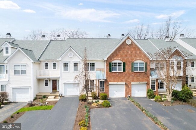 property at 100 Lemonton Way
