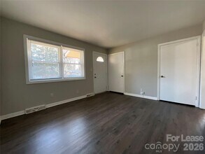 520 Blendwood Dr in Charlotte, NC - Building Photo - Building Photo