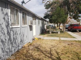 180 N Jones St in Moapa Valley, NV - Building Photo