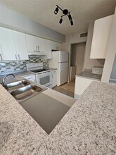 7872 Sonoma Springs Cir in Greenacres, FL - Building Photo - Building Photo