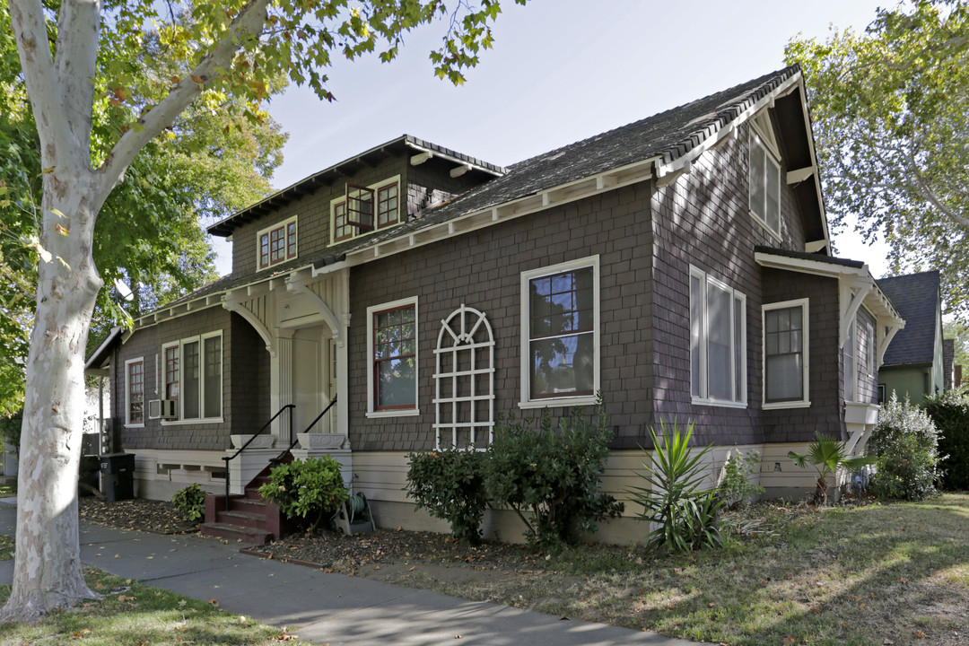 1929 23rd St in Sacramento, CA - Building Photo