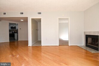 2725 Connecticut Ave NW in Washington, DC - Building Photo - Building Photo