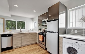 6408 Phinney Ave N in Seattle, WA - Building Photo - Interior Photo