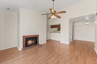 7144 N Holiday Dr in Galveston, TX - Building Photo - Building Photo