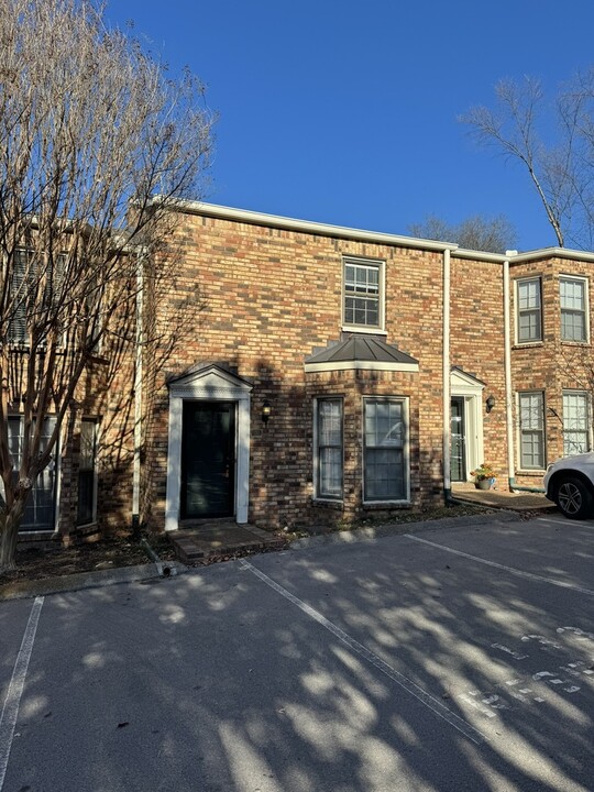 133 Matthew Ln in Nashville, TN - Building Photo