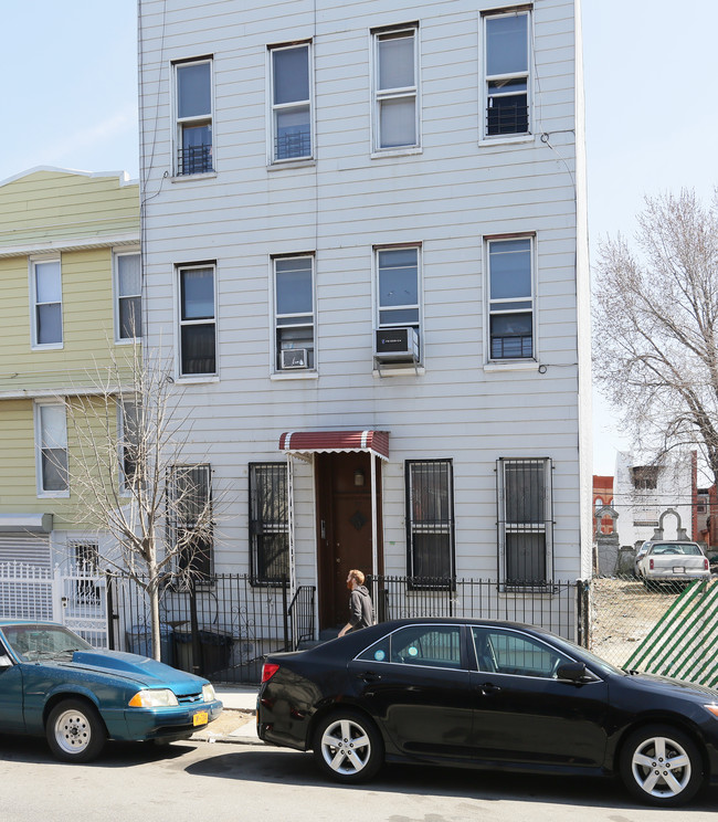 92 Bleecker St in Brooklyn, NY - Building Photo - Building Photo