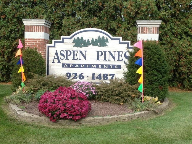 Aspen Pines in Chesterton, IN - Foto de edificio - Building Photo