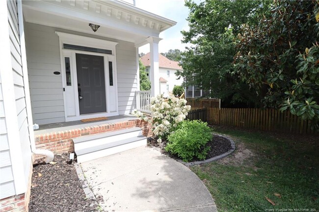 203 Abbey Oak Ln in Apex, NC - Building Photo - Building Photo