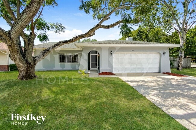 property at 1794 E Groveleaf Ave