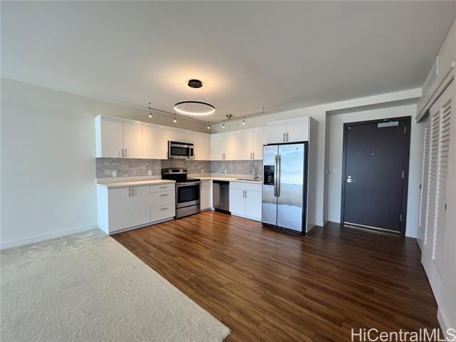 888 Kapiolani Blvd in Honolulu, HI - Building Photo - Building Photo