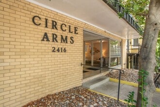 Circle Arms Apartments in Washington, DC - Foto de edificio - Building Photo