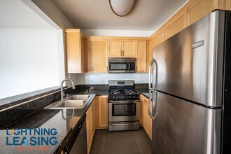 886 Palm Ave in West Hollywood, CA - Building Photo - Building Photo