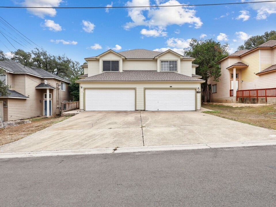 827 Sagewood Trail in San Marcos, TX - Building Photo